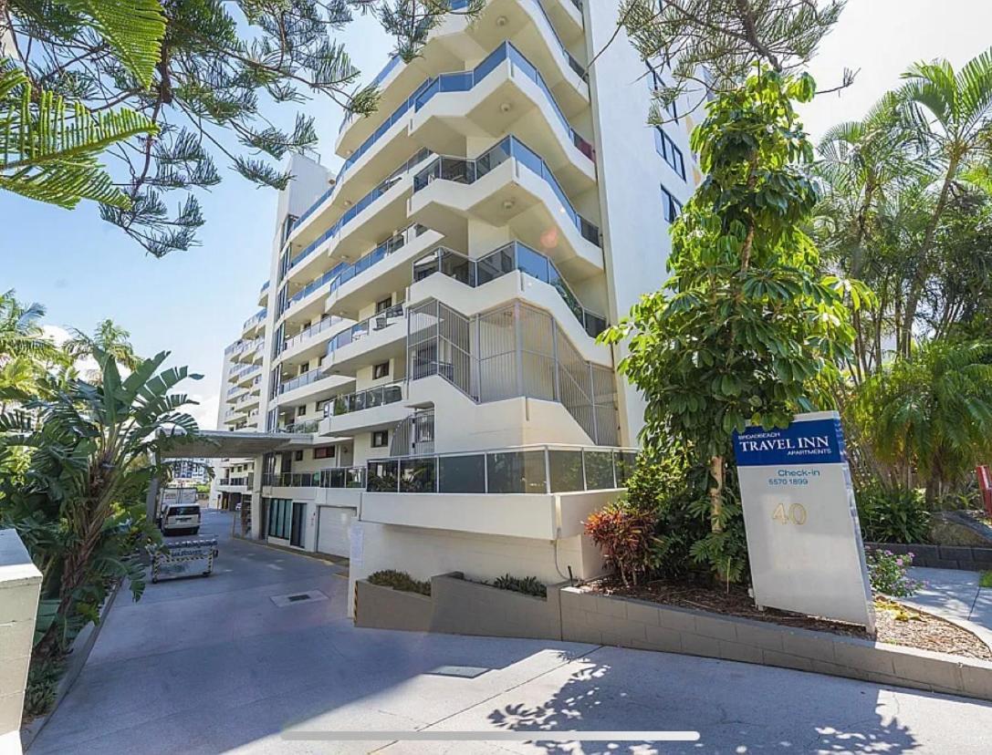 Broadbeach Travel Inn Apartments โกลด์โคสต์ ภายนอก รูปภาพ