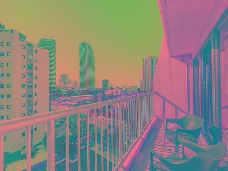 Broadbeach Travel Inn Apartments โกลด์โคสต์ ภายนอก รูปภาพ